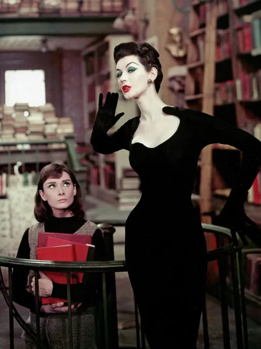 Одри Хепберн и Довима в фильме «Забавная мордашка», 1957