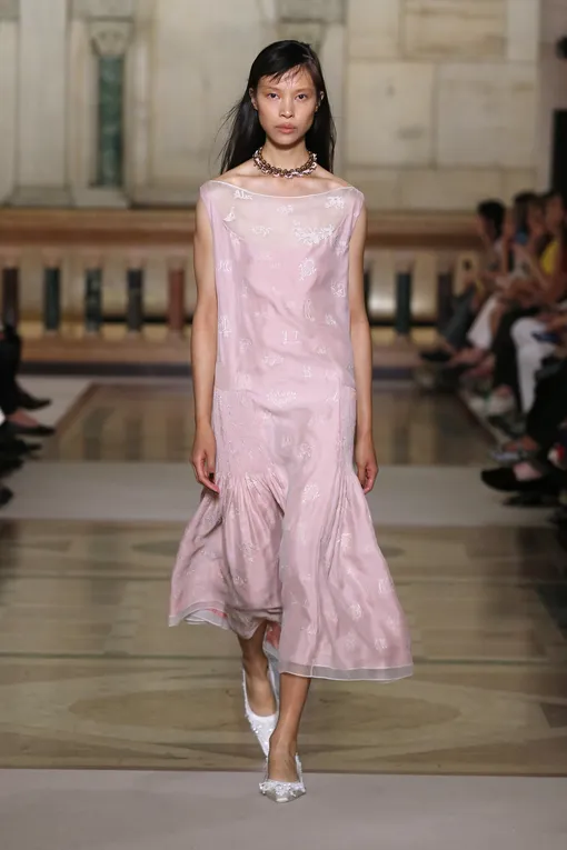 Tory Burch весна-лето 2026