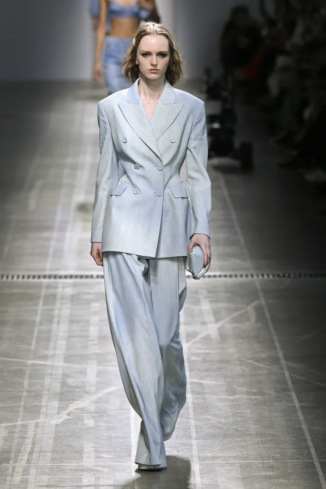 Ermanno Scervino весна-лето 2025 Ermanno Scervino весна-лето 2025
