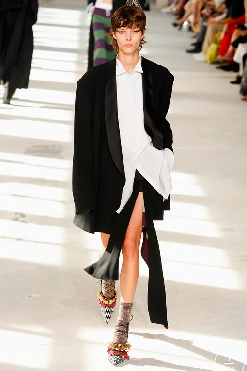 DRIES VAN NOTEN весна-лето 2024 DRIES VAN NOTEN весна-лето 2024