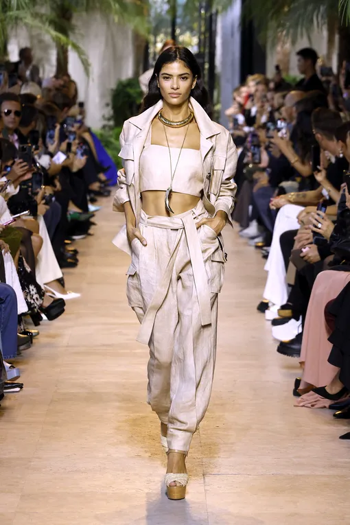 Elie Saab весна-лето 2025 Elie Saab весна-лето 2025