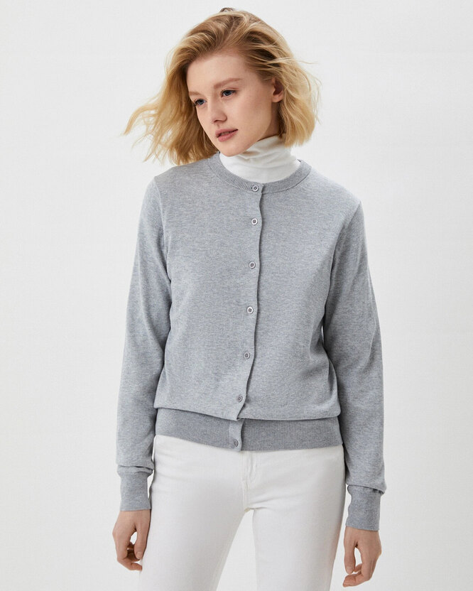 UNIQLO, 2 999 руб (Lamoda)
