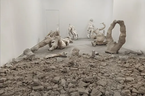 Алина Мюдеррисоглу, «Witnessing Mortality» (2023) Алина Мюдеррисоглу, «Witnessing Mortality» (2023)