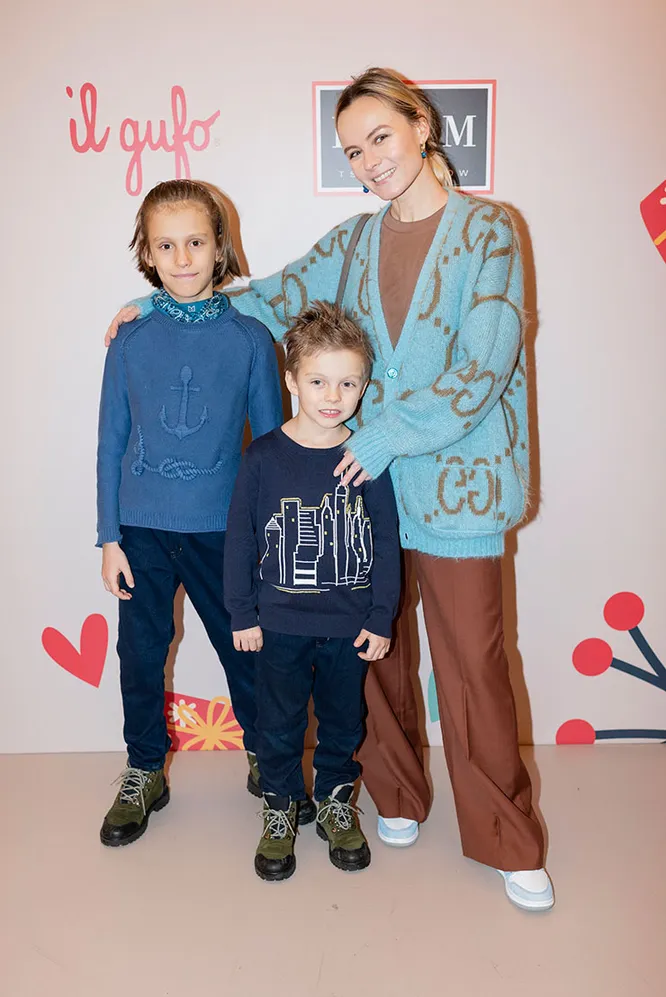 Катя Гуссе с сыновьями Андре и Николя