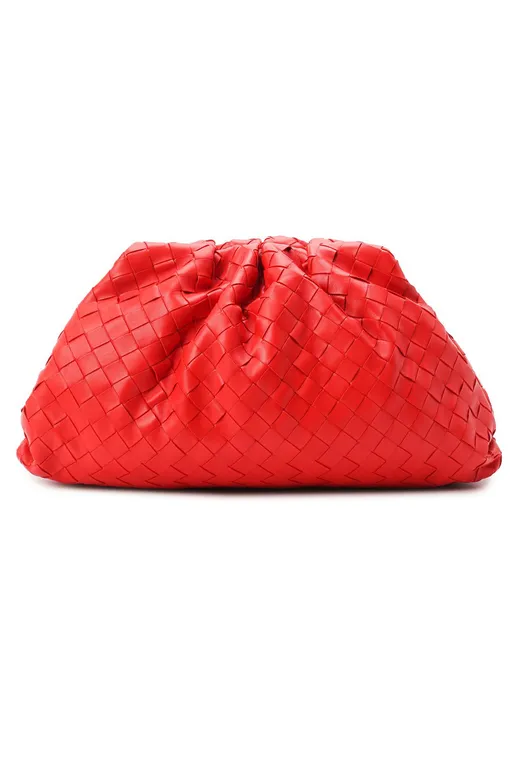 Клатч BOTTEGA VENETA, 189 500 руб. (ЦУМ) Клатч BOTTEGA VENETA, 189 500 руб. (ЦУМ)