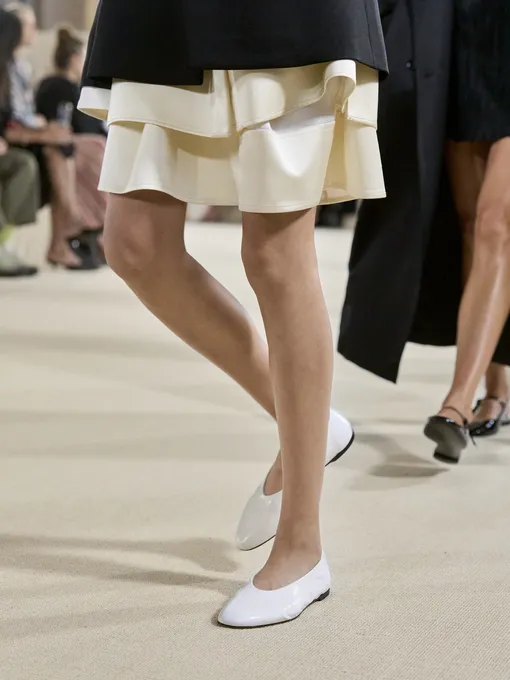 Toteme весна-лето 2026