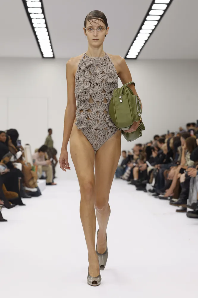 Acne Studios весна-лето 2025