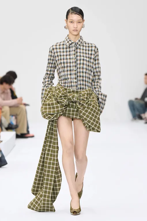 Acne Studios весна-лето 2025