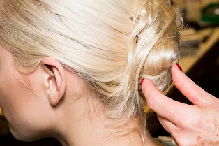 Как средства для волос могут навредить нашей коже
