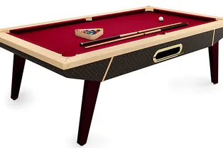 Еще одна идея досуга без гаджетов от Louis Vuitton. На этот раз — бильярд