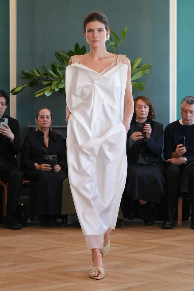 Carven весна-лето 2025