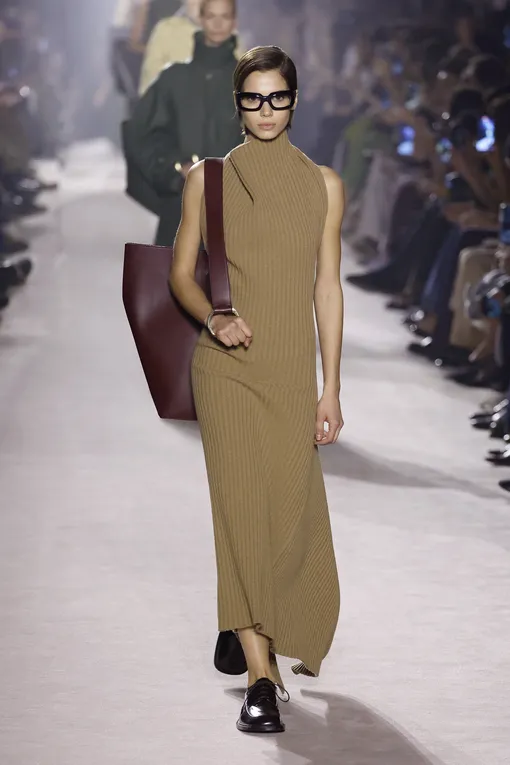 Victoria Beckham осень-зима 2025/26 Victoria Beckham осень-зима 2025/26