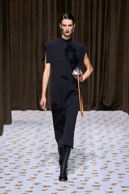 Jil Sander весна-лето 2025 Jil Sander весна-лето 2025