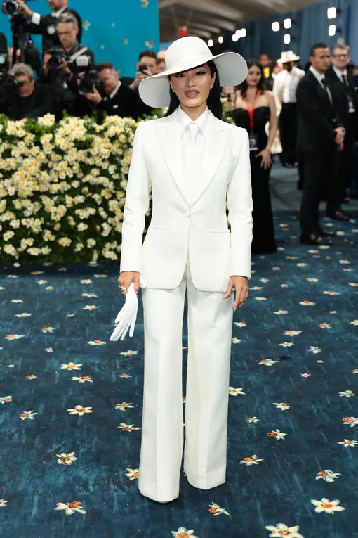 Анна Саваи в Dior
