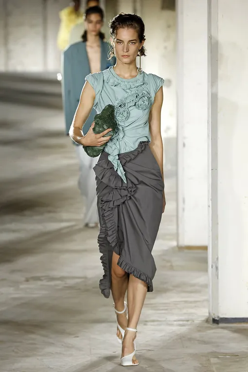 Dries Van Noten весна-лето 2023 Dries Van Noten весна-лето 2023