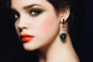 Красота в деталях: яркие украшения на каждый день Crystalline Jewellery