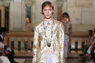 Забудьте про утюг: в 2026 году в тренде будут мятые вещи Забудьте про утюг: в 2026 году в тренде будут мятые вещи