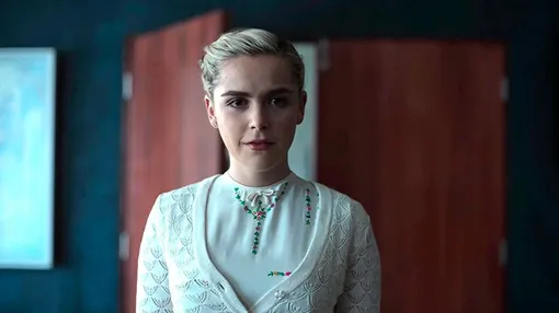 «Среди акул» «Среди акул»