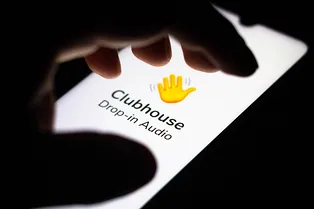 Извини, что голосовыми: в чем секрет успеха Clubhouse
