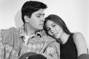 «Выстроить четкие границы между личным и рабочим практически невозможно»: как сохранить отношения, когда вы с партнером — коллеги