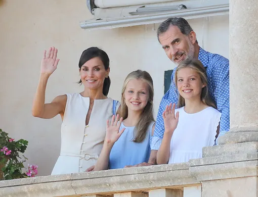 Король Испании Филипп VI, королева Испании Летиция, принцесса Леонор и принцесса София, 8 августа 2019