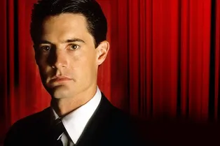 Как сейчас выглядят мужчины-красавцы из популярных сериалов 1990-х Как сейчас выглядят мужчины-красавцы из популярных сериалов 1990-х