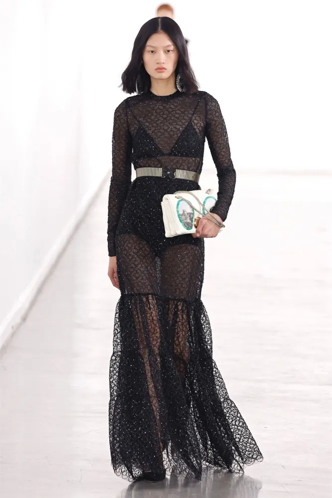 Giambattista Valli осень-зима 2023/24 Giambattista Valli осень-зима 2023/24