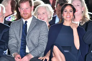 И снова синий: Меган Маркл и принц Гарри в Оперном театре в Сиднее