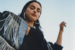 Управление гневом, верховая езда и боулинг: Селена Гомес советует, как разнообразить свою жизнь в сентябре