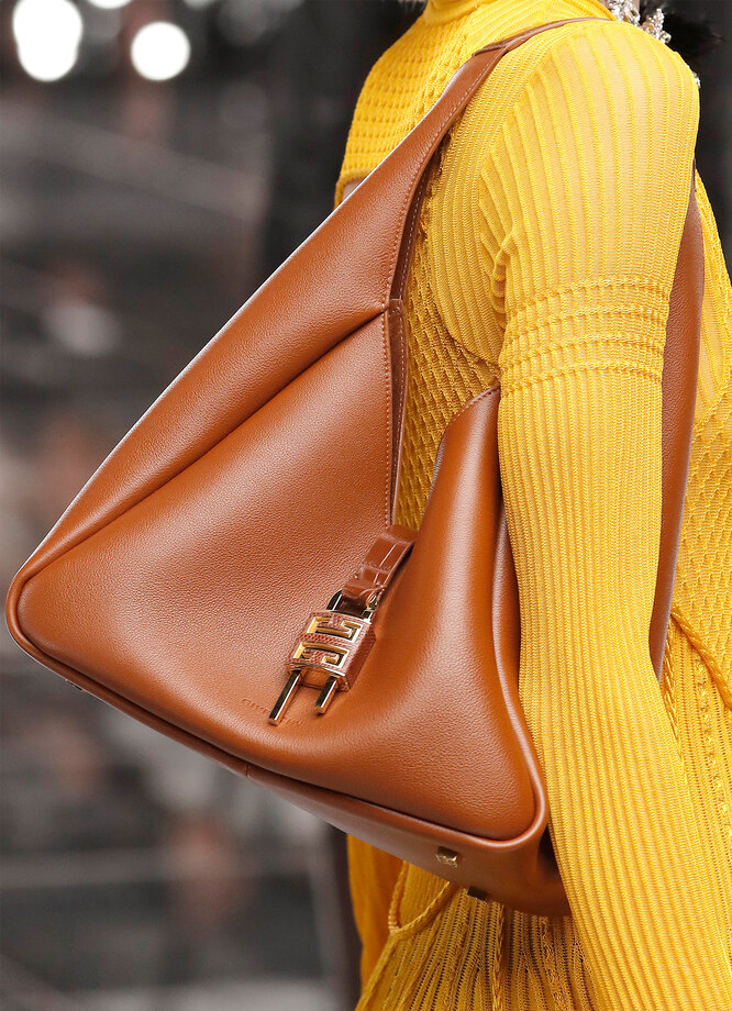 GIVENCHY осень-зима 2022/23 GIVENCHY осень-зима 2022/23