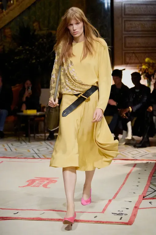 Versace весна-лето 2026 Versace весна-лето 2026