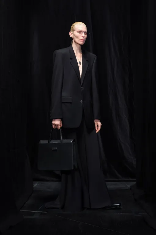 Balenciaga осень-зима 2025/2026
