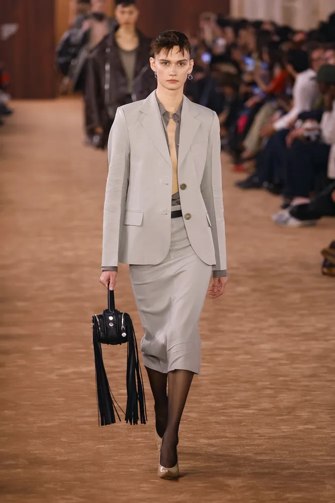 Acne Studios весна-лето 2026 Acne Studios весна-лето 2026