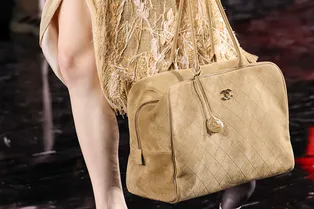 Почему эта сумка — лучшее вложение в гардероб