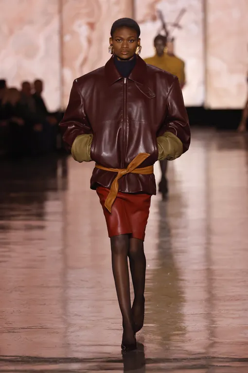 Saint Laurent осень-зима 2025 Saint Laurent осень-зима 2025