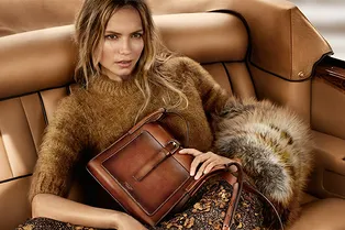 Michael Kors покупают Jimmy Choo за $ 1,2 миллиарда Michael Kors покупают Jimmy Choo за $ 1,2 миллиарда