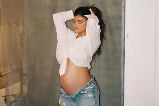 Кайли Дженнер раскрыла имя своего сына — и оно очень необычное