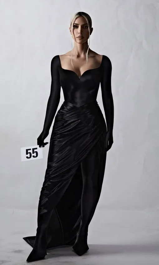 Ким Кардашьян в лукбуке Balenciaga Haute Couture осень-зима 2022/23
