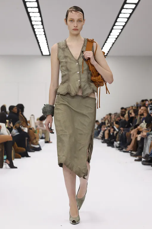 Acne Studios весна-лето 2025