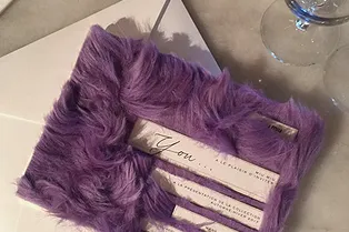 Пригласительный на показ Miu Miu: прямая трансляция парижского шоу Пригласительный на показ Miu Miu: прямая трансляция парижского шоу