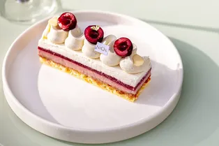 Секретная веранда в Петербурге и та самая пицца с лососем: где бронировать столик на этой неделе