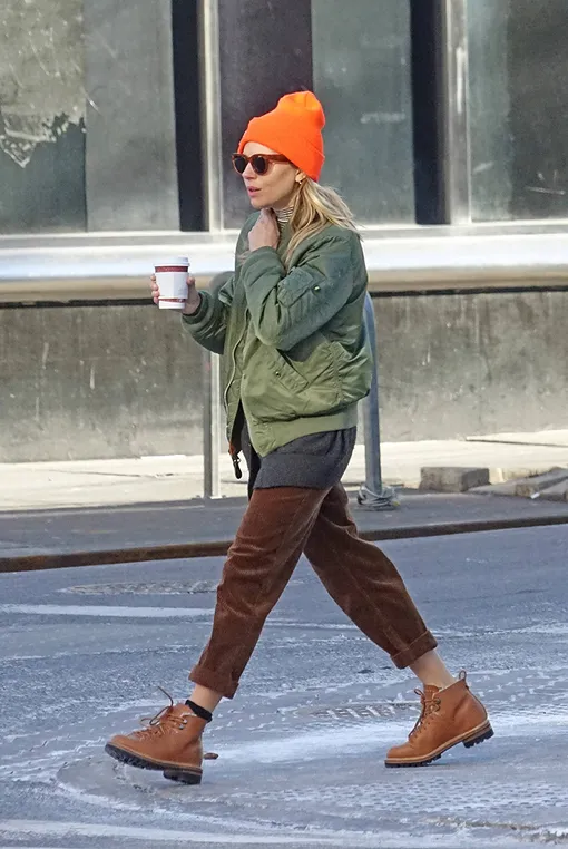 Сиенна Миллер