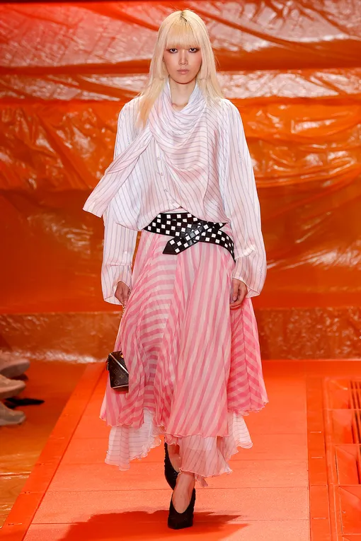 LOUIS VUITTON весна-лето 2024 LOUIS VUITTON весна-лето 2024