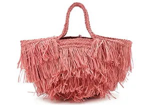 А у нас каникулы: сумки, которые даже городские улицы превращают в пляж