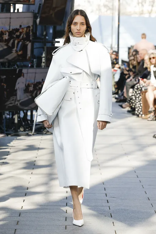 Stella McCartney осень-зима 2024/25 Stella McCartney осень-зима 2024/25