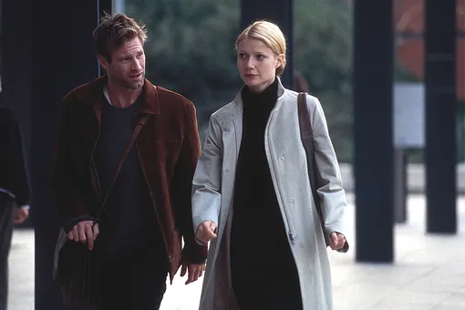 Гвинет Пэлтроу и Аарон Экхарт в фильме «Одержимость» (2002) Гвинет Пэлтроу и Аарон Экхарт