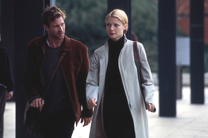 Гвинет Пэлтроу и Аарон Экхарт в фильме «Одержимость» (2002) Гвинет Пэлтроу и Аарон Экхарт