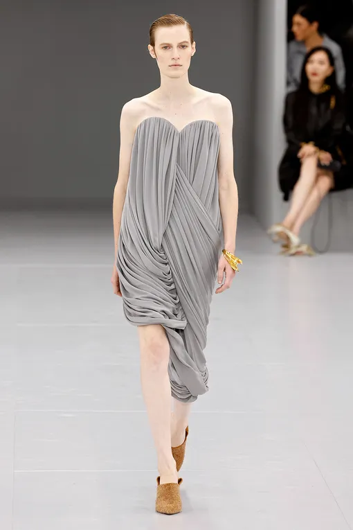 LOEWE весна-лето 2024 LOEWE весна-лето 2024