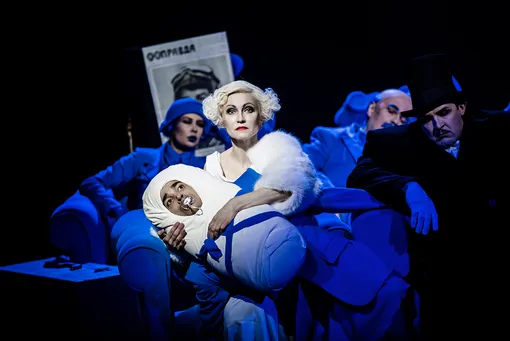 Ингеборга Дапкунайте в спектакле «Цирк». Фото: И. Полярная