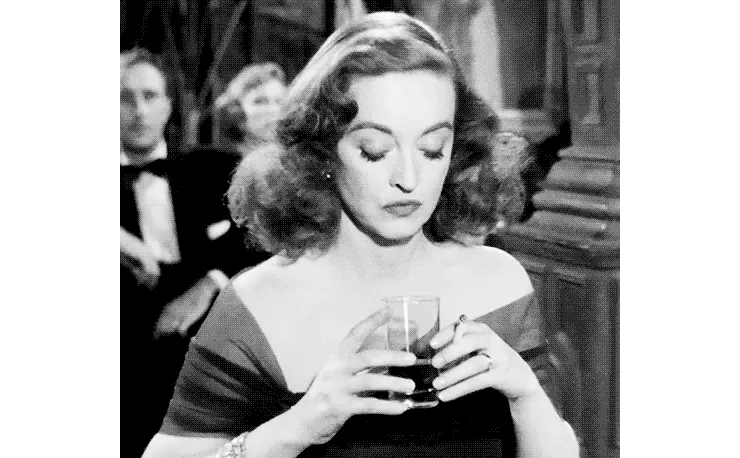 Бетт Дэвис в фильме «Всё о Еве», 1950 год Бетт Дэвис в фильме «Всё о Еве», 1950 год